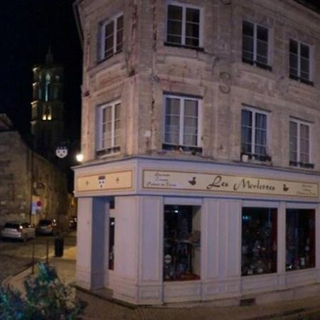 Suite De Charme Au Pied De La Cathedrale Laon Exteriér fotografie