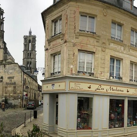 Suite De Charme Au Pied De La Cathedrale Laon Exteriér fotografie