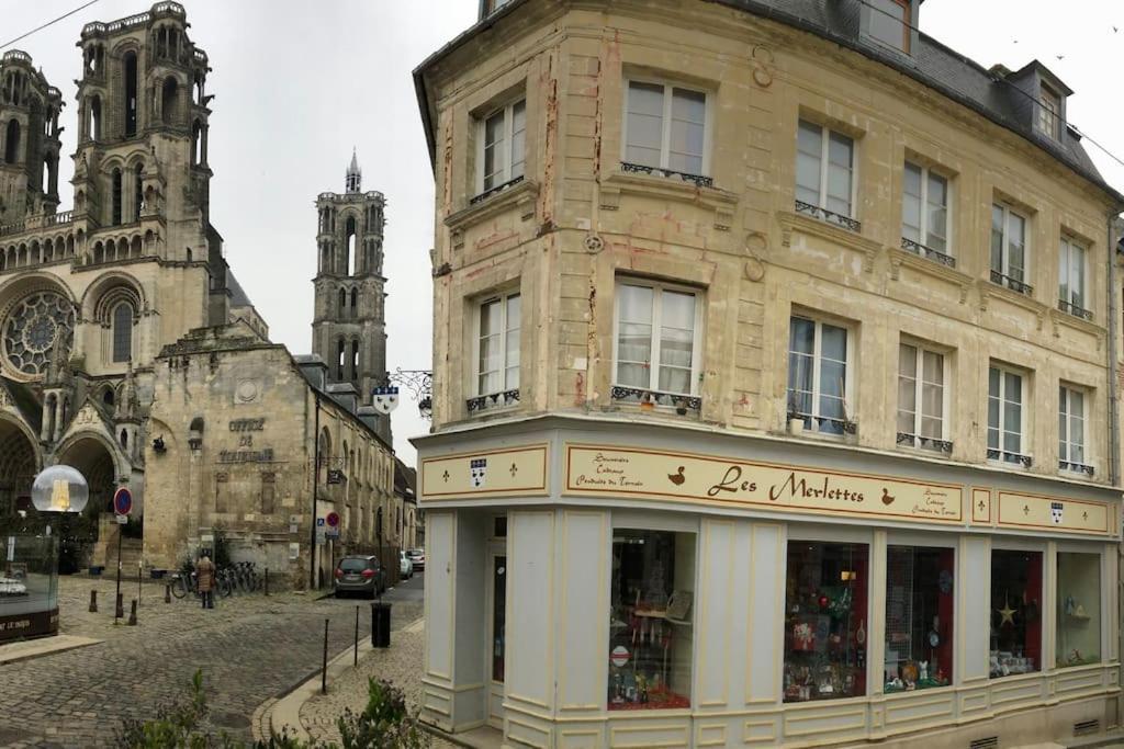 Suite De Charme Au Pied De La Cathedrale Laon Exteriér fotografie